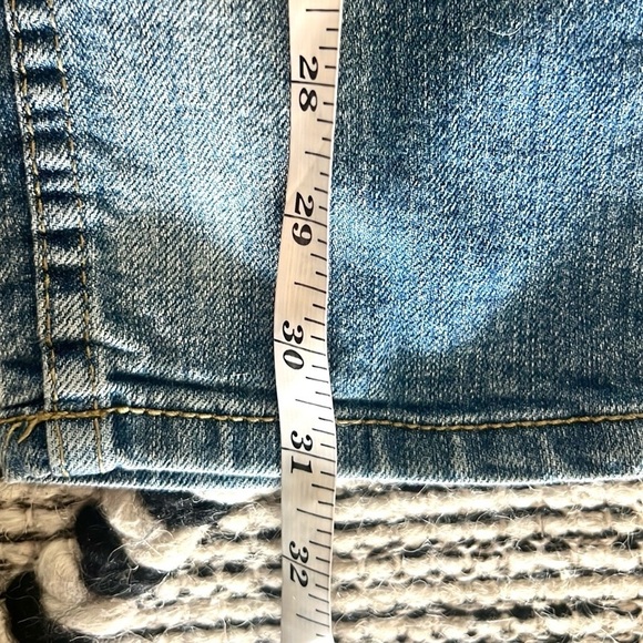 Thrill, Gold Thread Embellishments, Low-Rise, EUC, Size 3 Jrs or Size 2 Woman’s - Picture 8 of 11